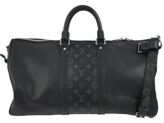 Accessoarer, LOUIS VUITTON, VÄSKA, i auktion: Modekvaliten – Lördag 18 oktober