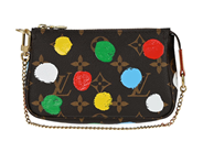 Accessoarer, LOUIS VUITTON, VÄSKA, i auktion: Modekvaliten – Lördag 18 oktober
