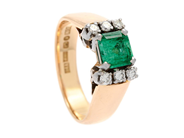 Smycken, RING, 18K guld, i auktion: Lilla Smycken – Tisdag 4 november