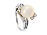 Smycken, RING, 14K vitguld, i auktion: Lilla Smycken – Tisdag 4 november