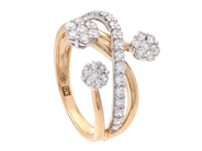 Smycken - RING, 18K guld/vitguld med 38 briljantslipade diamanter 0,78 ctv - View 1