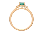 Smycken - RING, 18K guld med oval smaragd 0,53 ct - View 2