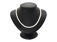 Smycken, PÄRLCOLLIER, odlade sötvattenspärlor ca 5,8 mm, i auktion: Allmänna – Tisdag 9 december