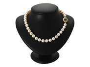 Smycken, PÄRLCOLLIER, odlade pärlor ca 8.8 mm, i auktion: Lilla Smycken – Tisdag 18 november