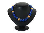 Smycken, COLLIER, lapis lazulikulor ca 12 mm, i auktion: Lilla Smycken – Tisdag 18 november