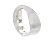 Smycken, GEORG JENSEN, ring, i auktion: Moderna – Lördag 20 december