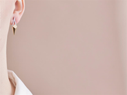 Smycken - ÖRHÄNGEN, 18K guld/vitguld - View 3