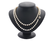 Smycken, PÄRLCOLLIER, odlade pärlor ca 4,5 mm, i auktion: Lilla Smycken – Tisdag 16 december 2025