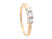 Smycken - TRESTENSRING, 18K guld/vitguld med prinsesslipade diamanter 0,21 ctv - View 1