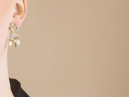 Smycken - ÖRHÄNGEN, 18K guld med 288 briljantslipade diamanter 0,81 ctv - View 3