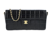 Accessoarer, VÄSKA, CHANEL, i auktion: Fashionabla – Torsdag 15 januari