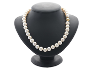 Smycken, PÄRLCOLLIER, odlade pärlor, i auktion: Lilla Smycken – Tisdag 27 januari