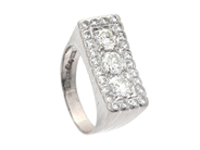 Smycken, RING, 18K vitguld, i auktion: Klassiska – Lördag 21 februari