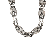 Smycken, GEORG JENSEN, collier, i auktion: Moderna – Lördag 14 februari