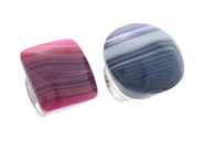 Smycken, SMYCKESET, 2 st ringar, i auktion: Allmänna – Tisdag 31 mars