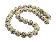 Smycken, COLLIER, kulor av Dalmatian jaspis ca 12 mm, i auktion: Lilla Smycken – Tisdag 24 februari