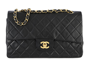 Accessoarer, CHANEL, VÄSKA, i auktion: Modekvaliten – Lördag 18 april