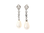 Smycken, PÄRLÖRHÄNGEN, platina, i auktion: Klassiska – Lördag 21 mars