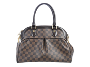 Accessoarer, VÄSKA, LOUIS VUITTON, i auktion: Fashionabla – Torsdag 23 april