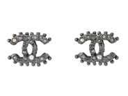 Smycken, CHANEL, ÖRHÄNGEN, i auktion: Modekvaliten – Lördag 18 april