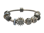 Smycken, PANDORA, armband, i auktion: Lilla Smycken – Tisdag 24 mars