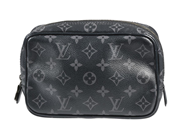 Accessoarer, NECESSÄR, LOUIS VUITTON, i auktion: Modespecial – Lördag 22 augusti