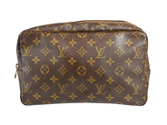 Accessoarer, NECESSÄR, LOUIS VUITTON, i auktion: Modespecial – Lördag 22 augusti