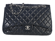 Accessoarer, VÄSKA, CHANEL, i auktion: Fashionabla – Torsdag 2 juli