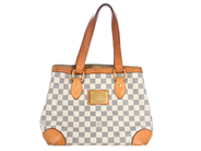 Accessoarer, VÄSKA, LOUIS VUITTON, i auktion: Modespecial – Lördag 22 augusti