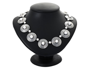Smycken, COLLIER, silver, i auktion: Lilla Smycken – Tisdag 2 juni