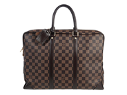 Accessoarer, VÄSKA, LOUIS VUITTON, i auktion: Modespecial – Lördag 22 augusti