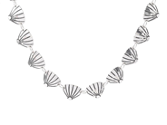 COLLIER, sterlingsilver, snäckmotiv, längd 44 cm, vikt ca 29,1 g. på auktion i Stockholm, Stockholms län hos Kaplans Auktioner