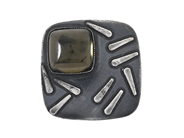 BROSCH, sterlingsilver, nål i vitmetall, glas, höjd 3,2 cm, vikt ca 9,5 g. på auktion i Stockholm, Stockholms län hos Kaplans Auktioner