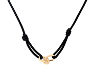 AKIND, collier, 14K guld, tråd, modell "Gold Knot Cord", justerbar längd, vikt ca 2,3 g. på auktion i Stockholm, Stockholms län hos Kaplans Auktioner