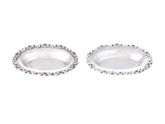 FAT, silver, 2 st, dekorerade, längd ca 11 cm, höjd ca 1 cm, vikt ca 59 g. på auktion i Stockholm, Stockholms län hos Kaplans Auktioner