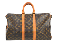 LOUIS VUITTON, VÄSKA, Keepall Bandouliere 45, Monogram Canvas, guldfärgade beslag, 45x20,5x27 cm, märkt FC 893 på auktion i Stockholm, Stockholms län hos Kaplans Auktioner