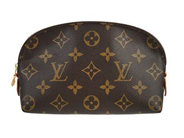 LOUIS VUITTON, NECESSÄR, Cosmetic Pouch PM, Monogram Canvas, guldfärgade beslag, 17x11x6 cm, märkt CA0034, år 2004. Excellent Condition.