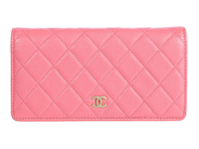CHANEL, PLÅNBOK, Matelasse long Wallet, rosa quiltat kaviarläder, guldfärgade beslag, 18,5x10x2 cm, mynt, sedl på auktion i Stockholm, Stockholms län hos Kaplans Auktioner