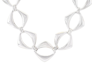 COLLIER, sterlingsilver, längd 48 cm, vikt ca 54,1 g. på auktion i Stockholm, Stockholms län hos Kaplans Auktioner