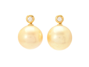 PÄRLÖRHÄNGEN, 18K guld, odlade golden South Sea pärlor ca 14,6 mm, briljantslipade diamanter ca 0,20 ctv, ca T på auktion i Stockholm, Stockholms län hos Kaplans Auktioner