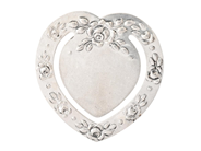 SEDELKLÄMMA, silver, blomdekor, mått ca 3,7 x 3,7 cm, vikt ca 3,7 g. på auktion i Stockholm, Stockholms län hos Kaplans Auktioner