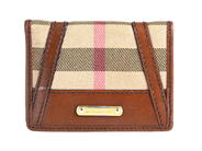 KORTHÅLLARE, BURBERRY, brunt läder, rutigt tyg, guldfärgade beslag, 10x8 cm, kort, sedel. på auktion i Stockholm, Stockholms län hos Kaplans Auktioner