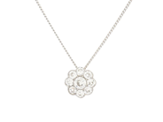 COLLIER, 14K guld/platina, 9 gammalslipade diamanter ca 1,10 ctv, ca TW-Cr/VS-P, diameter 10,8 mm, längd 41,5 på auktion i Stockholm, Stockholms län hos Kaplans Auktioner