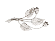 BROSCH, silver, blommor med blad, mått 35 x 65 mm, vikt ca 8,9 g. på auktion i Stockholm, Stockholms län hos Kaplans Auktioner
