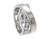 CARTIER, ring, Paris Nouvelle Vague, 18K vitguld, briljantslipade diamanter ca 1,10 ctv, år 1999, serienr I223 på auktion i Stockholm, Stockholms län hos Kaplans Auktioner