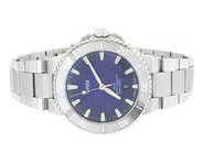 ORIS, Aquis Date (300m/1000ft), "Taste of Summer Purple", Cal 733 (SW 200-1), Serie nr. 4099942, Ref nr. 01 73 på auktion i Stockholm, Stockholms län hos Kaplans Auktioner