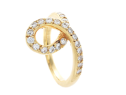 STRÖMDAHLS, ring, Loop ring, 18K guld, 25 briljantslipade diamanter 0,65 ctv, TW/VS-SI, stl 16,5 mm, vikt 5,3 på auktion i Stockholm, Stockholms län hos Kaplans Auktioner