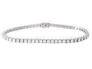 TENNISARMBAND, 18K vitguld, 58 briljantslipade diamanter ca 5,20 ctv, ca TW-TCr/VS-SI, längd 18 cm, vikt 10,7 på auktion i Stockholm, Stockholms län hos Kaplans Auktioner