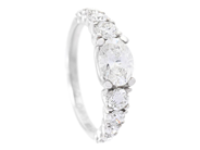 STRÖMDAHLS, ring, 18K vitguld, ovalslipad diamant 0,80 ct, TW(F)/VS1, GIA laserinskription 7248824539, 10 bril på auktion i Stockholm, Stockholms län hos Kaplans Auktioner