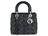 DIOR, VÄSKA, Lady Dior, Cannage Contrast Stitch, svart lammskinn, silverfärgade beslag, 24x20x11 cm, märkt 96- på auktion i Stockholm, Stockholms län hos Kaplans Auktioner
